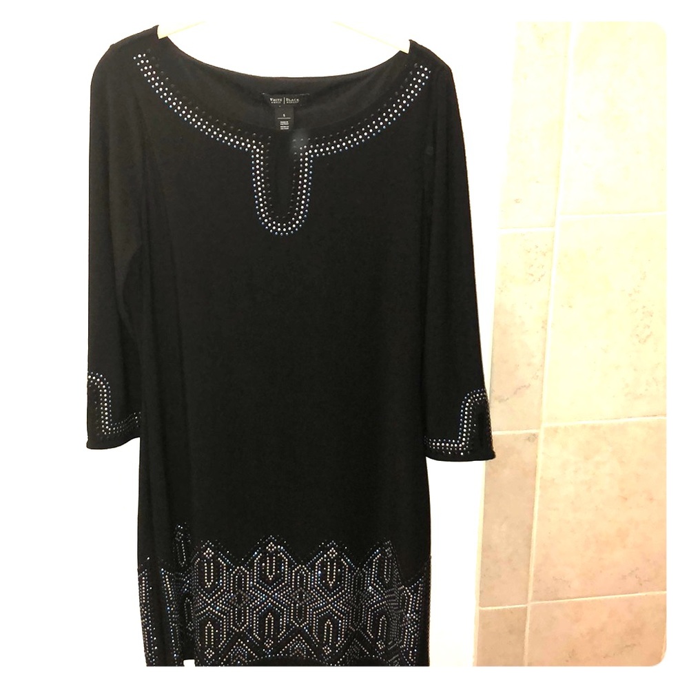 Metal accented sheath dress by Black and White